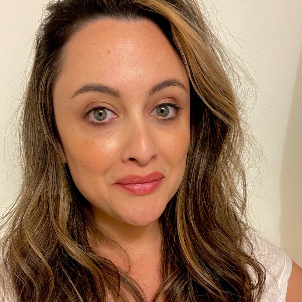 Meet your Posher, Dominique